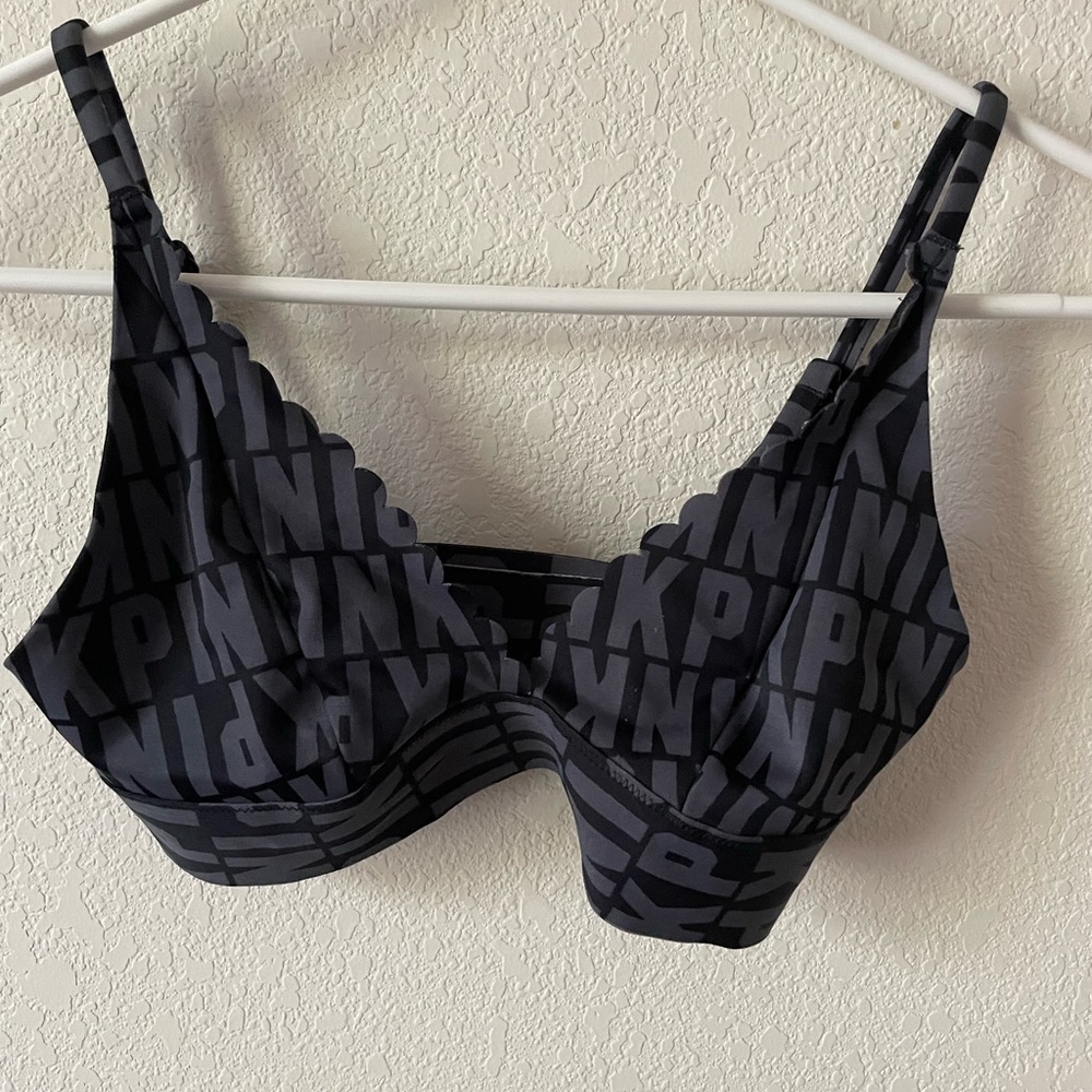 PINK Victoria’s Secret bralette